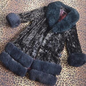 Faux Fur vintage Coat